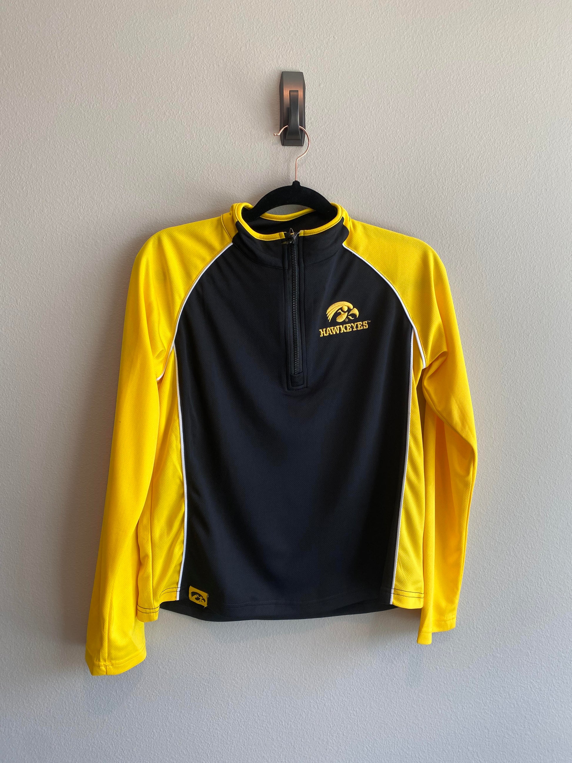 Women's Performance 1/4 Zip Iowa Hawkeyes Pullover - abcthreads